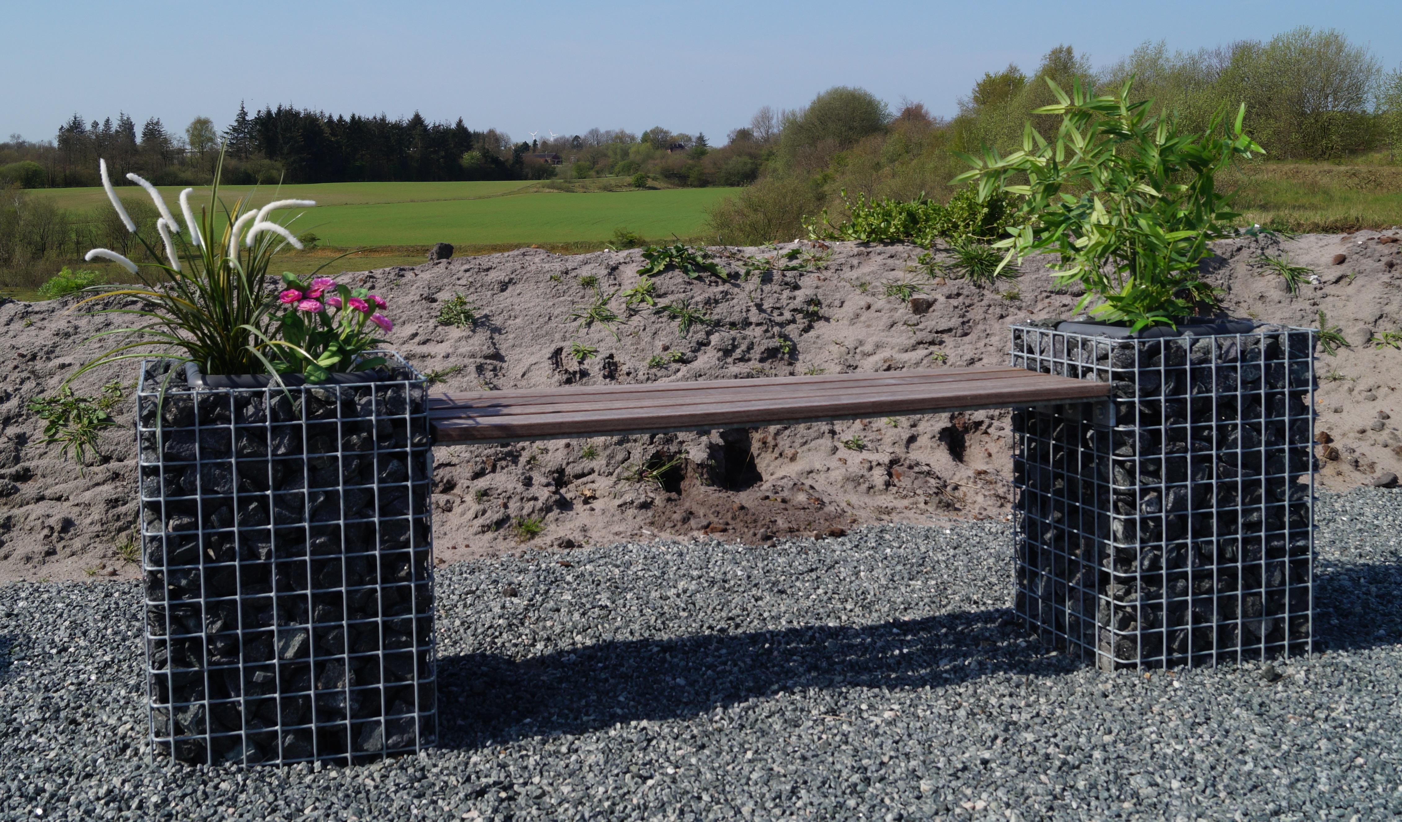 Havebænk med 2 blomstersøjler CUMARU MW 5 x 5 cm, længde 200 cm, højde 62 cm, dybde 37 cm, varmgalvaniseret