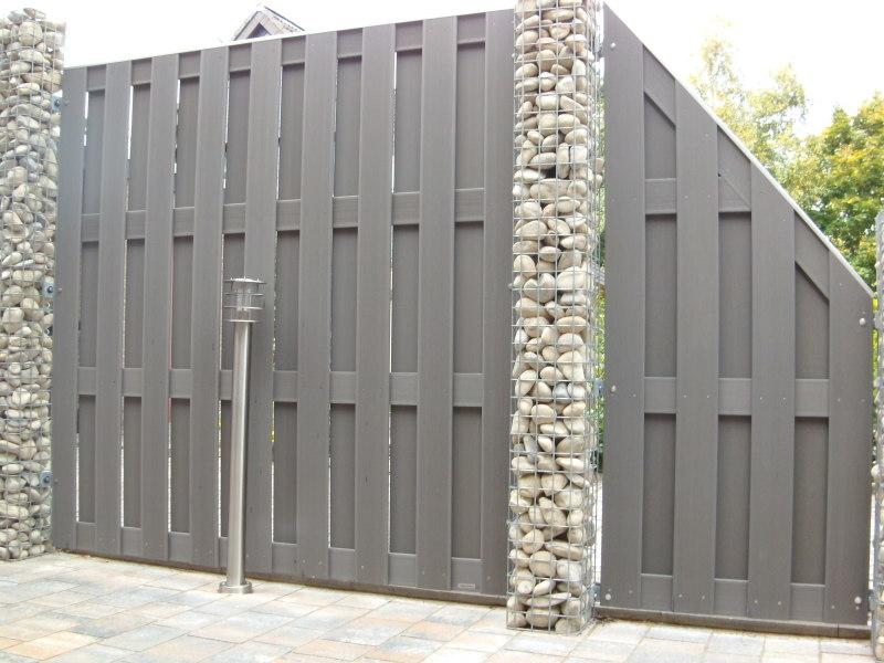 Columna de gaviones, cuadrada 22 cm x 22 cm, 230 cm de altura, MW 5 cm x 5 cm