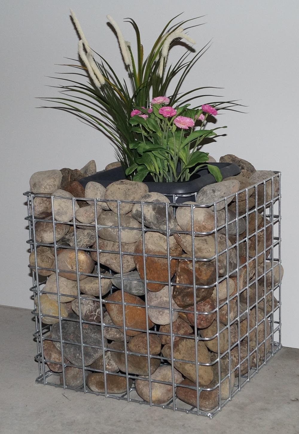 Flower column height 42 cm base area 42 x 42 cm MW 5 x 5 cm, hot-dip galvanized including pot